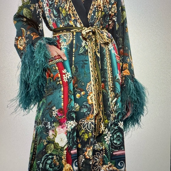 Camilla Robe with Feathers - Picture 8 of 9